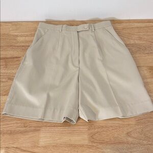 Tail Women's high waisted shorts